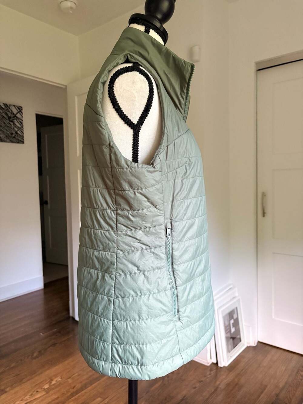 Fjallraven Expedition X-Latt Insulated Sage Green Puffer Vest Womens Small - Picture 3 of 13